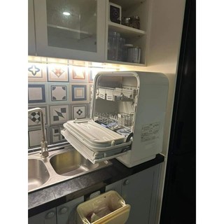 Máy rửa bát Panasonic TM1 để mặt bàn không cần sửa bếp