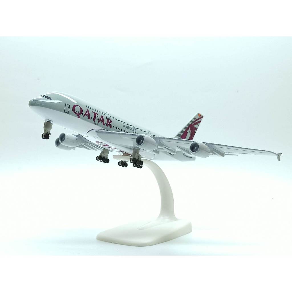 Mô hình máy bay Qatar A380 18cm