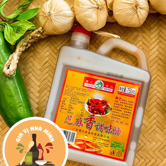 DẦU MÈ ( DẦU VỪNG ) TRUNG QUỐC HIỆU YẾN LAN (YUE LAN - SHI PIN) CAN 750ML