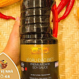  Hắc xì dầu Lee Kum Kee- Premium dark soy sauce- 1,75l 