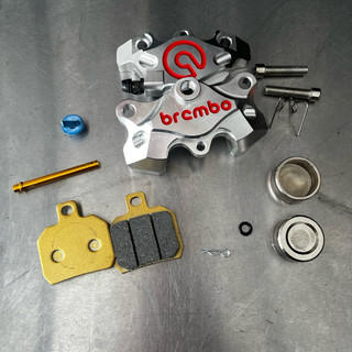 Heo Brembo CNC 2 PIS Đối Xứng Mẫu Bilet