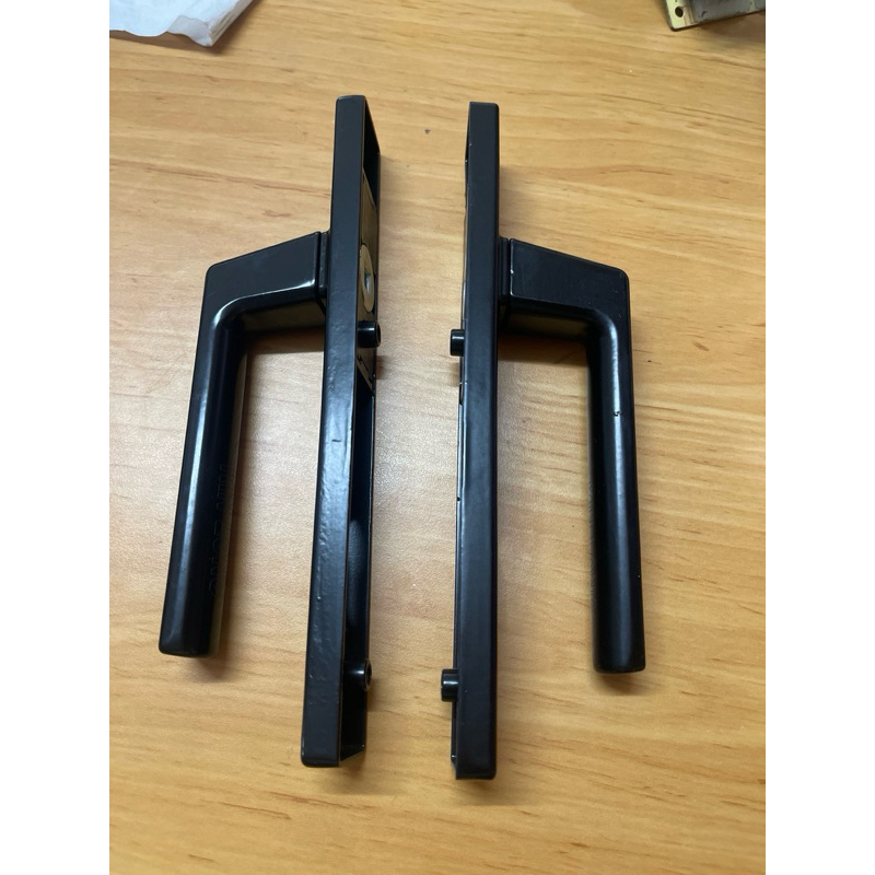 Bộ tay nắm khoá cửa đi KinLong dùng cho cửa nhôm XingFa  .Tay nắm khoá đơn điểm, khoá đa điểm Loại 2