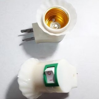 Đuôi đèn +công tắc ngắn.1 cái...