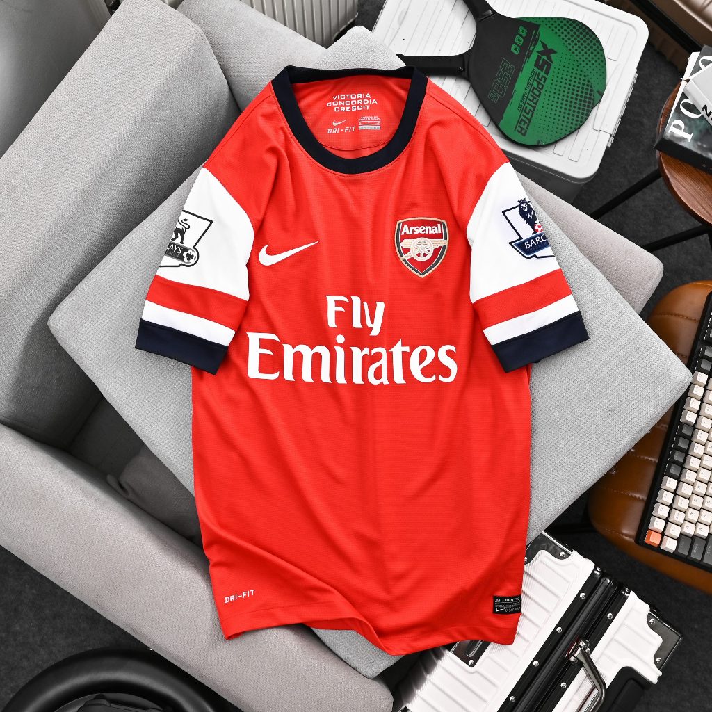 Áo bóng đá, áo retro sân nhà Arsenal 2013-2014(có sẵn patch ngoại hạng anh)