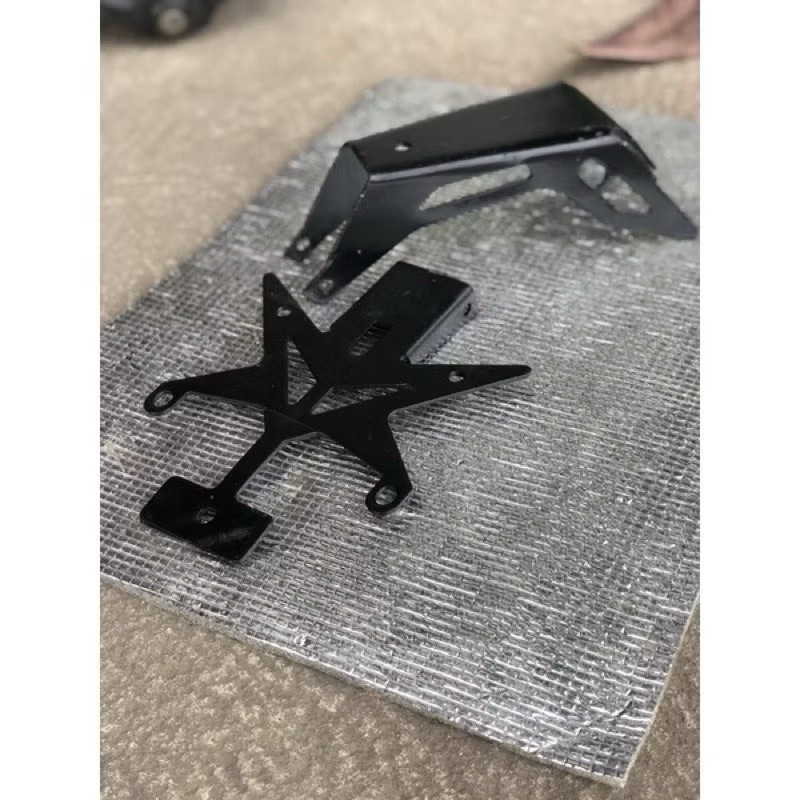 Pát biển số,khung bắt biển số xe điện xmen