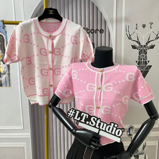 Áo len nữ cộc tay khuy cài vàng hoạ tiết chữ gc siêu sang trọng free size len mềm cao cấp 693