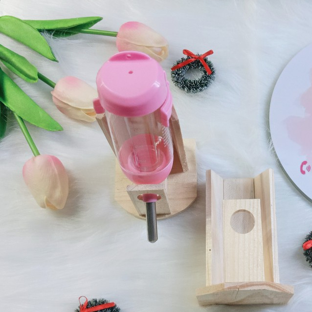 Đế Gỗ Để Bình Nước Cho Hamster