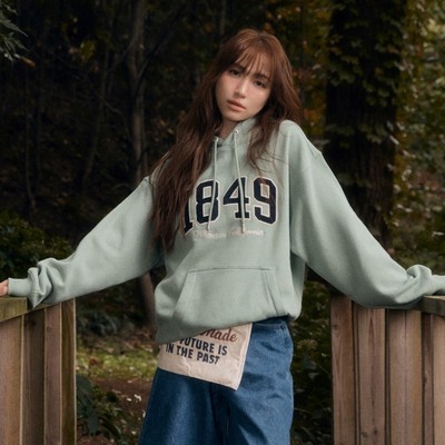 [WHO.A.U x Hòa Minzy] Áo Hoodie WHO.A.U Big Letter Patch Hoodie (Brushed)_WHMHE4T12U