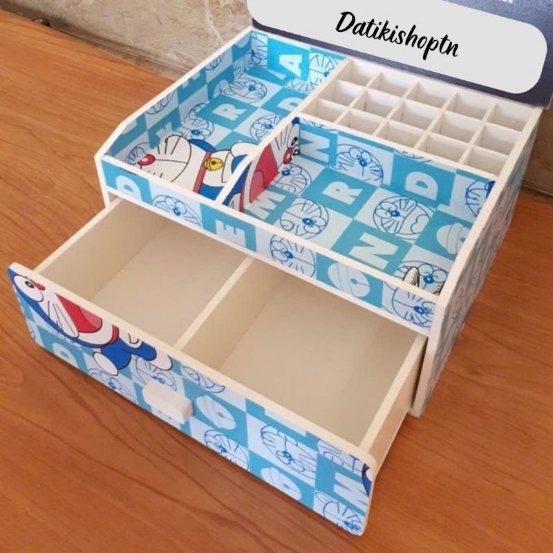 Kệ đựng mỹ phẩm 25cm doremon