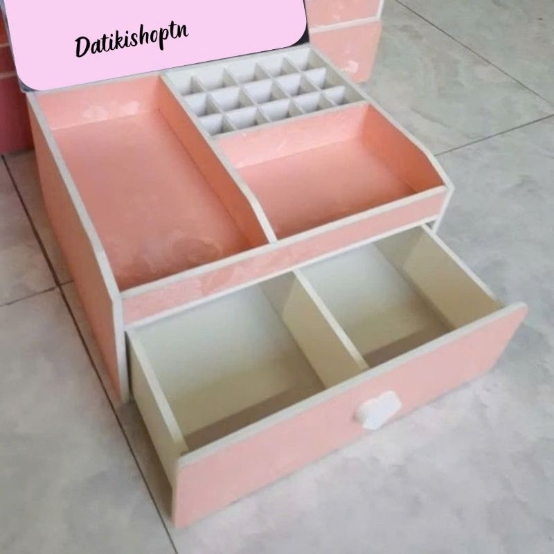 Kệ mỹ phẩm mini 25cm màu hồng phấn