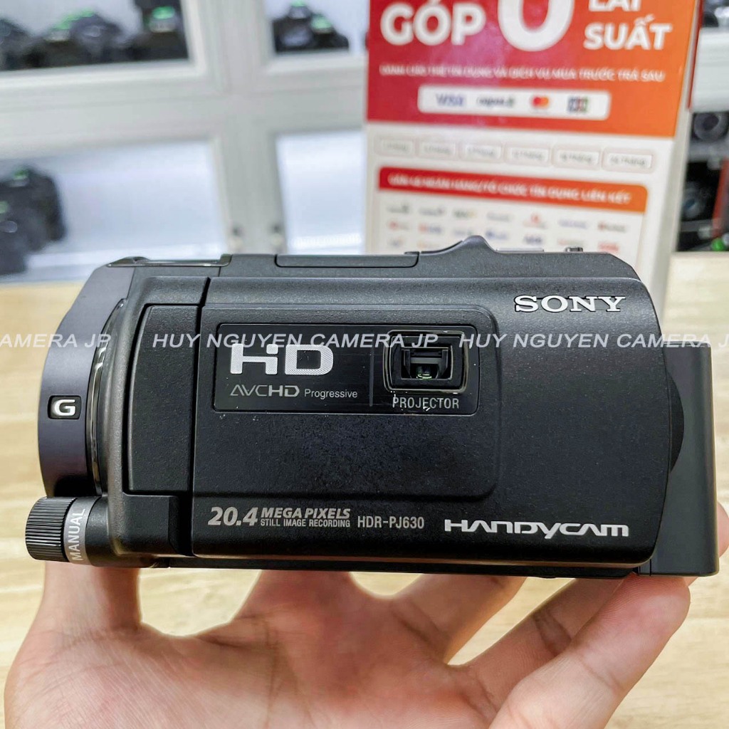 MÁY QUAY PHIM SONY HDR PJ630 V ĐẸP 97%. MÀN HÌNH XOAY LẬT CẢM ỨNG. QUAY PHIM 1080P 60p. TÍCH HỢP MÁY
