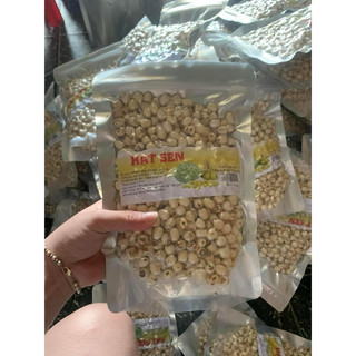 Hạt sen Huế siêu bở ngon 500gr ( sấy khô) nấu xôi chè rất ngon