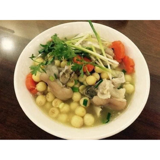 Hạt sen Huế siêu bở ngon 500gr ( sấy khô) nấu xôi chè rất ngon