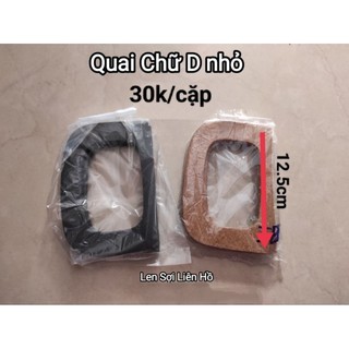 Quai gỗ tròn và chữ D