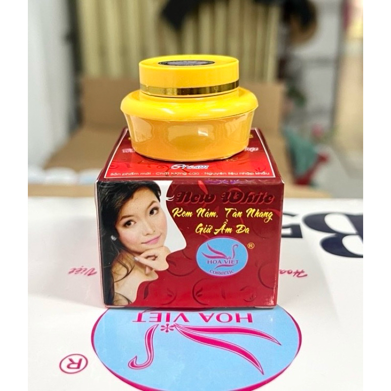 KEM HOA VIỆT NEW WHITE NÁM TÀN NHANG GIỮ ẨM