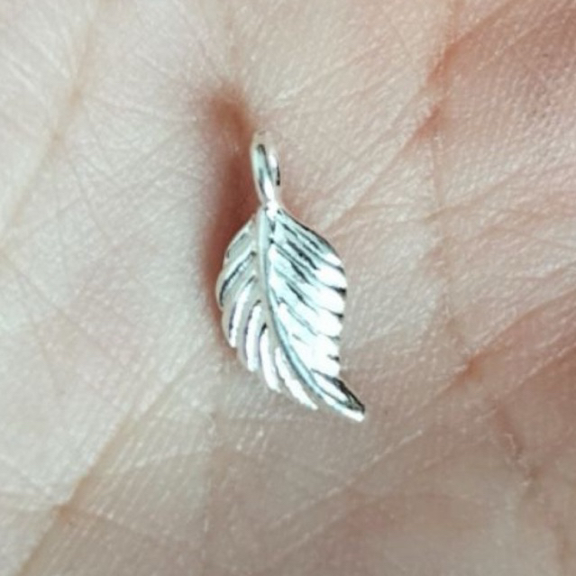 Charm bạc 925 hình chiếc lá vĩnh viễn bảo hành