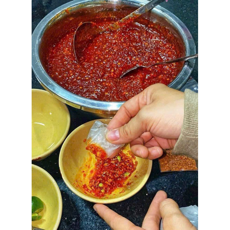 Bánh tráng ớt rim mật ong