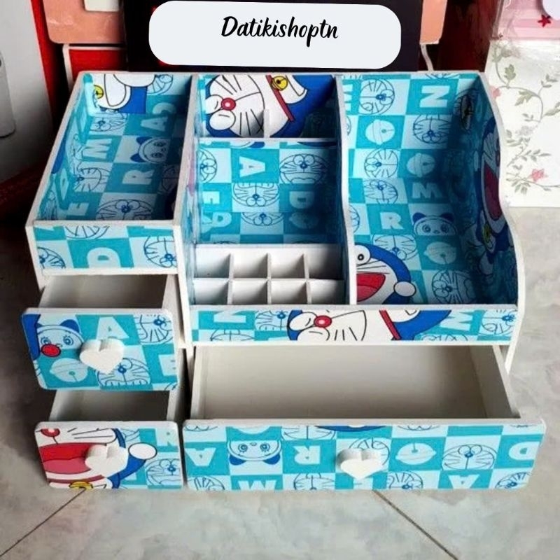 Kệ mỹ phẩm max 35cm doraemon