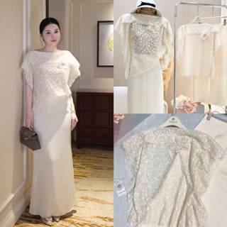  Set Áo Tơ Phối Ren Hoa Nhí Cổ Thuyền Mix Chân Váy Lụa Dáng Dài Màu Kem Sang Trọng 