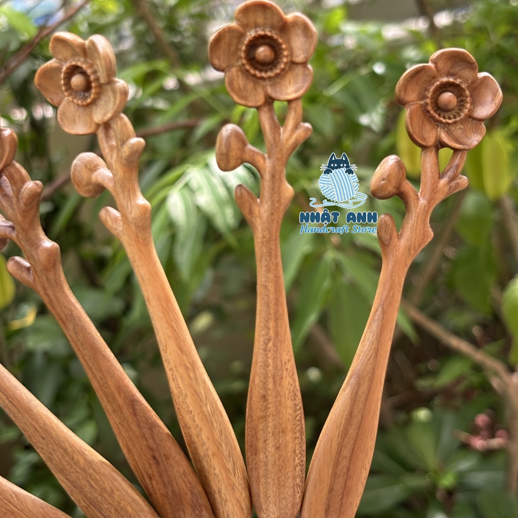 HÀNG SẴN KÈM HỘP Kim móc len Jinlan cán gỗ đàn hương xanh hoa điêu khắc nội địa Trung