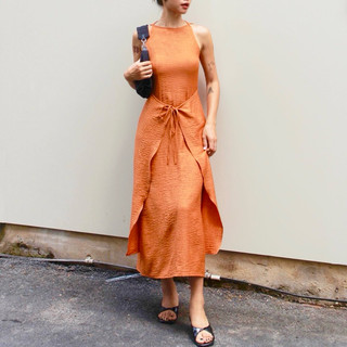 Váy Cổ Yếm Ngang Màu Cam Nổi Bật Banni Dress | FLANH