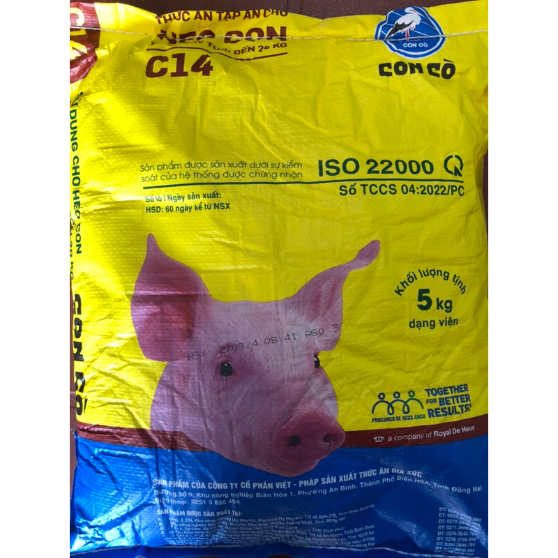 ( Bao 25kg Cám Con Cò ). Cám viên tập ăn cho heo con.