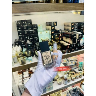 TRIAL 5ML – FULLSIZE 30ML – LƯU Ý ĐỌC BÀI ] KEM NỀN NARS ( lùn ) Light Refecting Foudation