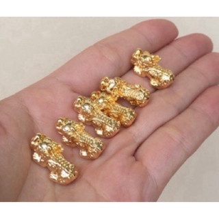 Sỉ 10 Charm tỳ hưu mic vòng xỏ handmade size 8-10li