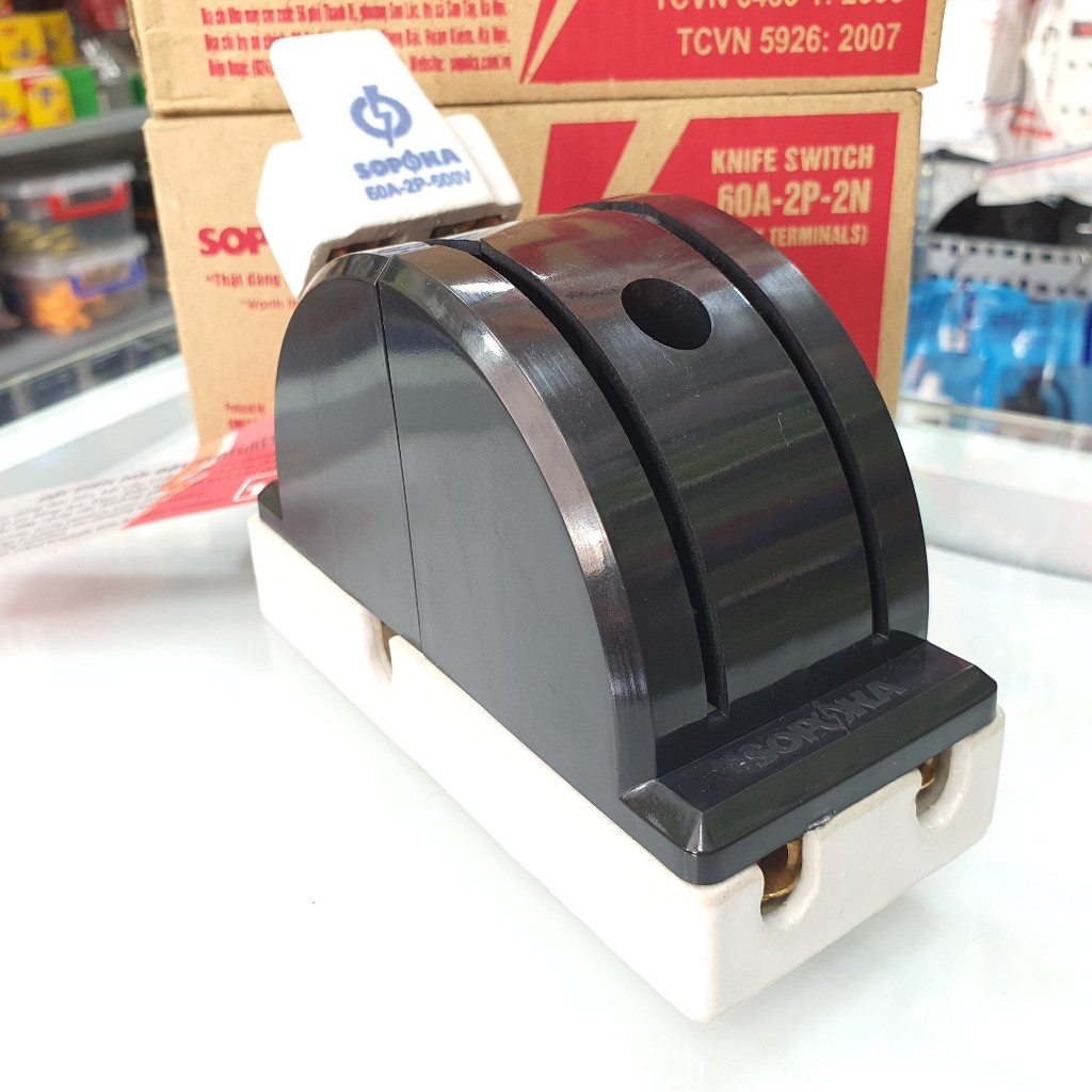 Cầu Dao Đảo 1 Pha 60A 2 Cực (2P) Đế Sứ 600V 2N D22 Và D22(A) SOPOKA