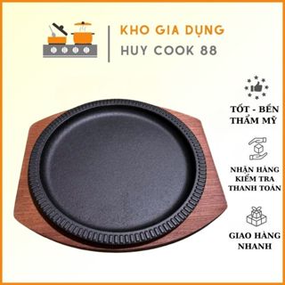 Chảo Gang Tròn Viền Sóng Chống Dính Kèm Đế Gỗ Tiện Dụng HuyCook Có Độ Bền Cao, Độ Nóng Cao Làm bò né, Bít tết cho NH-GĐ