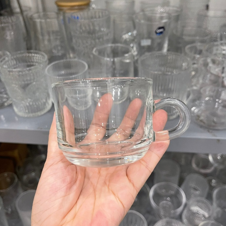Tách thủy tinh Union uống trà, cà phê dáng vuông có quai cầm 200ml