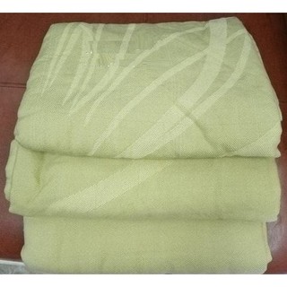 Chăn lụa VIP sang trọng (màu vàng)