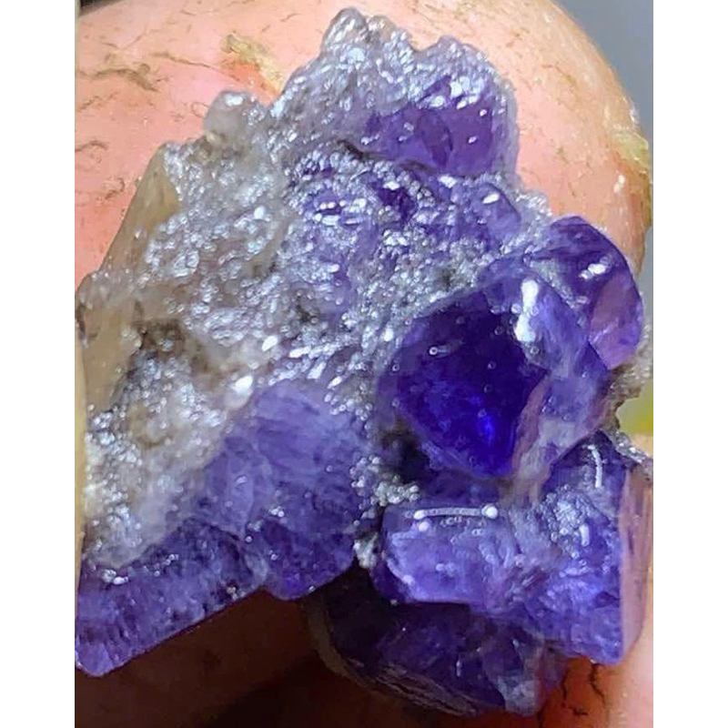 Spinel xanh cobalt lai tím