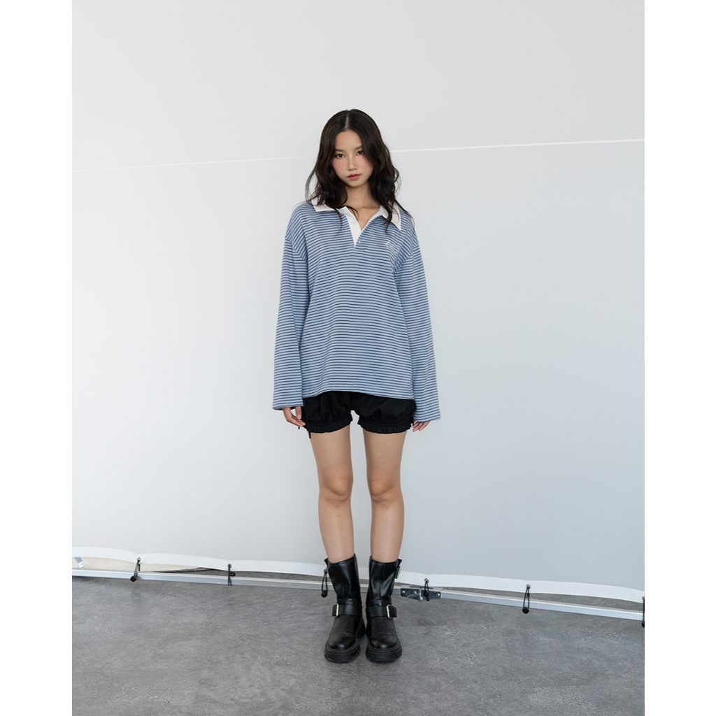 Áo nỉ dài tay dáng rộng cổ bẻ NakedbyV - Rugby Sweatshirt | BigBuy360 - bigbuy360.vn