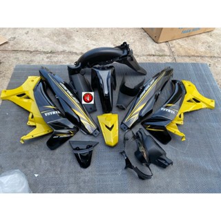 Dàn áo Sirius màu đen phối vàng, dán sẵn tem, hàng 1/2, ốp trước si Hello/dè trước Zin