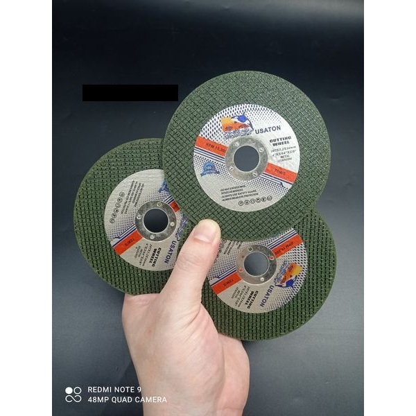 Đá cắt heo xanh 100 mm ( giá tính / viên )
