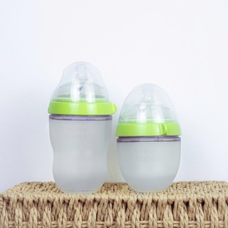 Bình sữa silicone COMOTOMO 150ml/250ml và Set núm ti thay thế