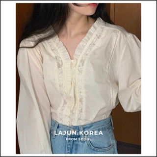 [LAJUN KOREA] Áo Blouse Viền Ren Sienne Tay Dài Chất Liệu Cotton Hàn Quốc