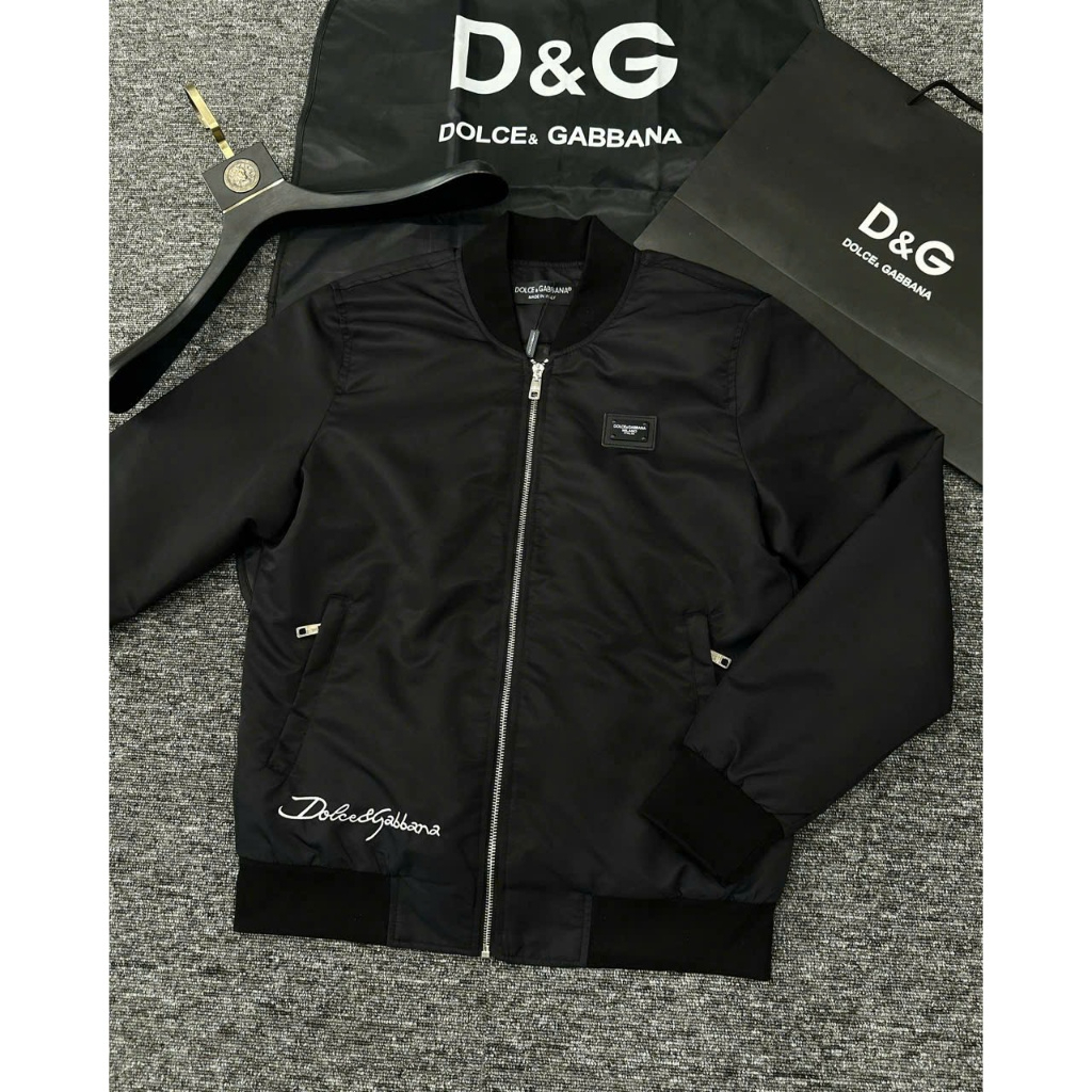 🔥New🔥Áo Khoác Bomber DG Chữ Thêu, Áo Khoác Gió Dolce Gabbana Nam Nữ 2 Lớp Cho Mùa Đông Không Lạnh VA