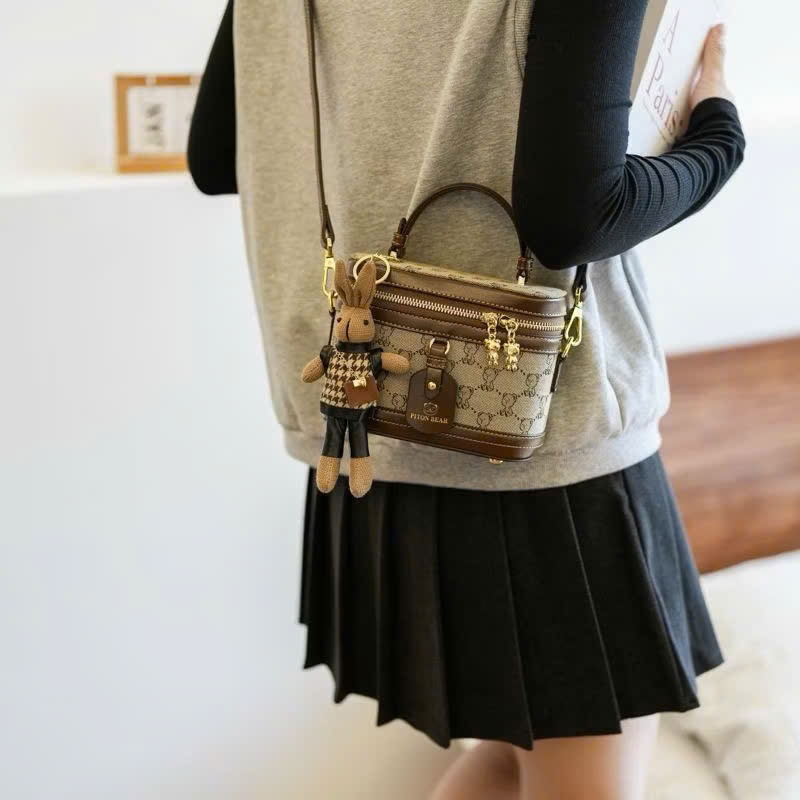 Túi Cốp Nữ Đeo Vai Sang Trọng Kèm Charm – Túi Xách Nữ Cổ Điển Đựng Mỹ Phẩm, Đi Làm Đi Chơi - HT091 | BigBuy360 - bigbuy360.vn