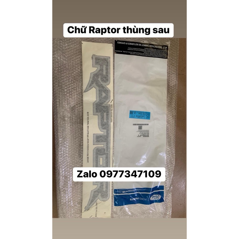 Tem chữ Raptor trên xe Ford Ranger Raptor