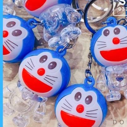 Móc khoá có đèn Doraemon