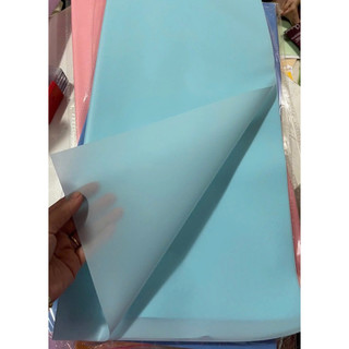 GIẤY BÓNG MỜ TRƠN DÙNG ĐẺ BÓ HOA