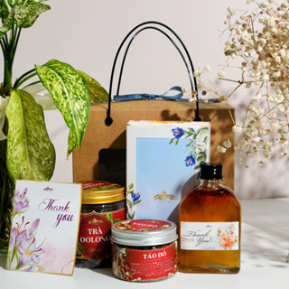 Set quà 20/10 mật ong ngâm saffron cùng trà ô long và đông trùng tứ vị lịch sự, sang trọng