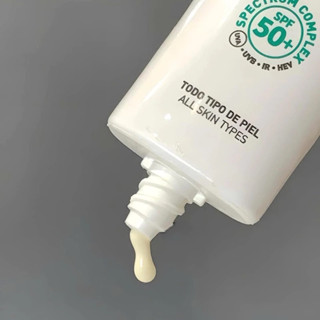 Kem chống nắng kiềm dầu Marti