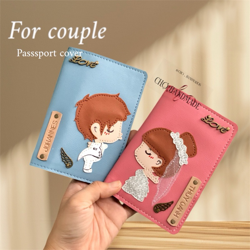 (Chat chốt tên-chọn màu)passport cover Cô Dâu- Chú Rể, vỏ hộ chiếu đôi 36 , passport cover couple đá