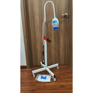đèn tẩy trắng răng có chân di động( tặng kèm kính và banh môi)