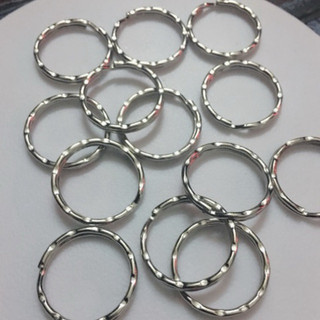 Khoen cạnh tròn 2,5cm ( túi 100 cái )