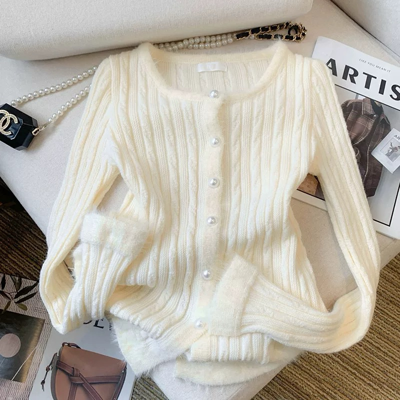 Áo len pha lông trắng cao cấp phối cúc ngọc | BigBuy360 - bigbuy360.vn