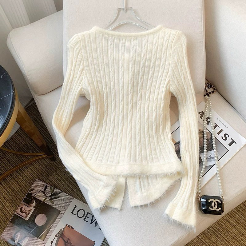 Áo len pha lông trắng cao cấp phối cúc ngọc | BigBuy360 - bigbuy360.vn